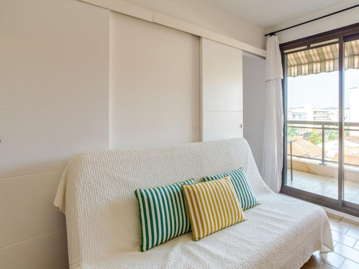Apartment Saint James-13 By Interhome Le Lavandou Ngoại thất bức ảnh