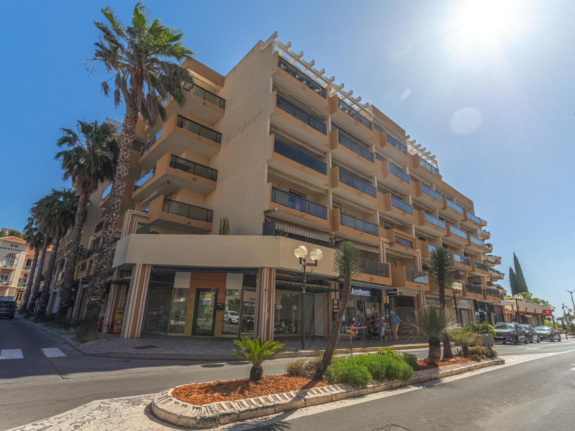 Apartment Saint James-13 By Interhome Le Lavandou Ngoại thất bức ảnh